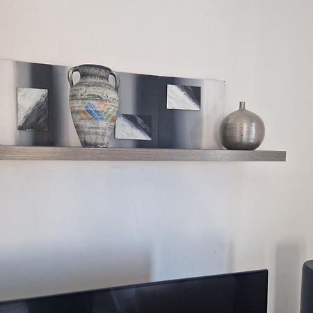 Appartamento Fracco'S House S. Marinella Fronte Mare 36' Di Treno Da Roma Santa Marinella Esterno foto